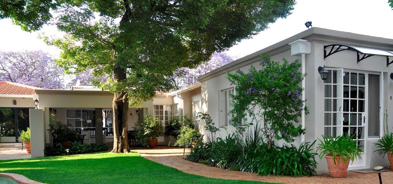 Rosebank Lodge Guesthouse By Claires Γιοχάνεσμπουργκ Εξωτερικό φωτογραφία