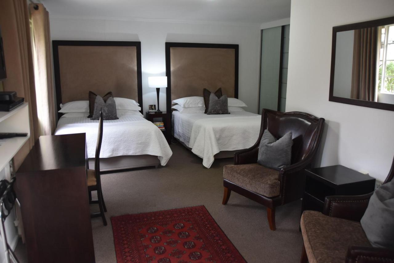 Rosebank Lodge Guesthouse By Claires Γιοχάνεσμπουργκ Εξωτερικό φωτογραφία