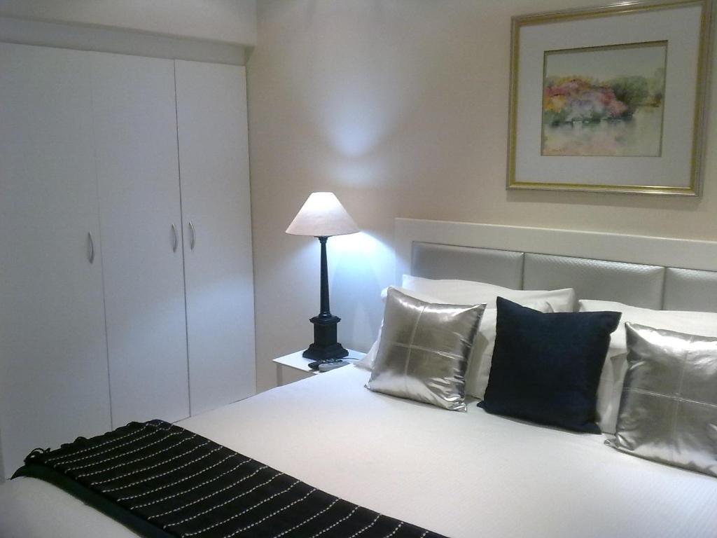 Rosebank Lodge Guesthouse By Claires Γιοχάνεσμπουργκ Δωμάτιο φωτογραφία
