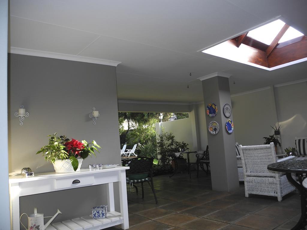 Rosebank Lodge Guesthouse By Claires Γιοχάνεσμπουργκ Εξωτερικό φωτογραφία
