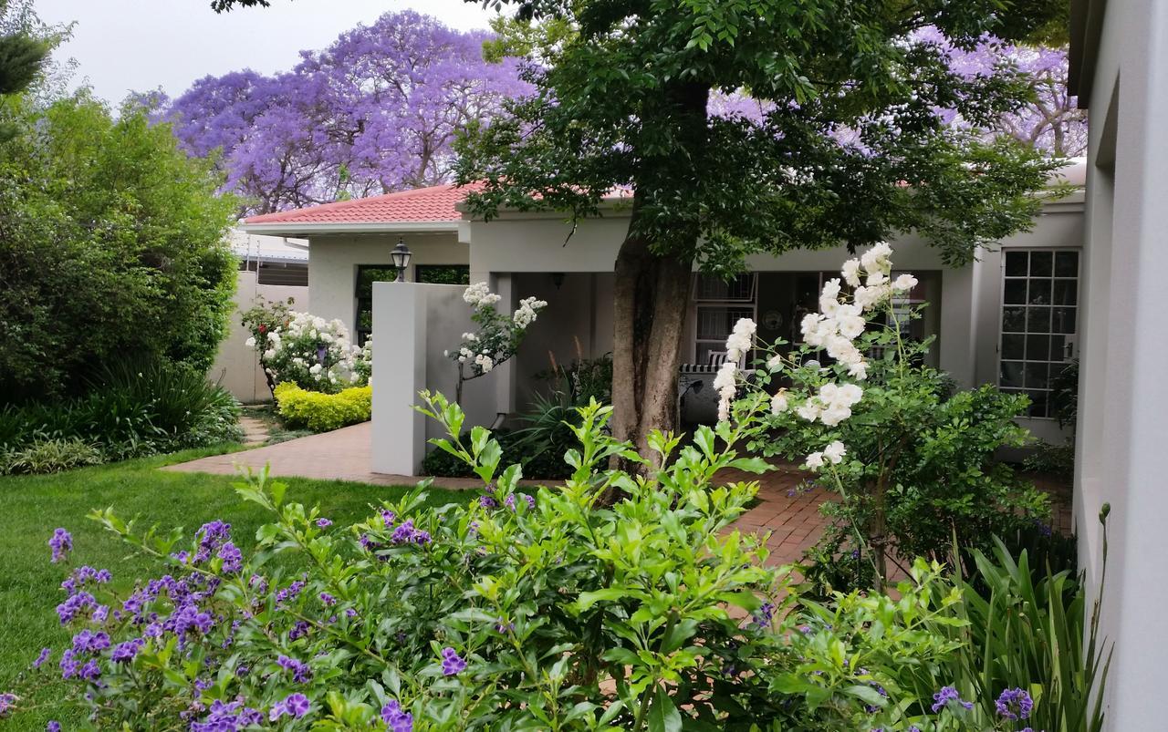 Rosebank Lodge Guesthouse By Claires Γιοχάνεσμπουργκ Εξωτερικό φωτογραφία