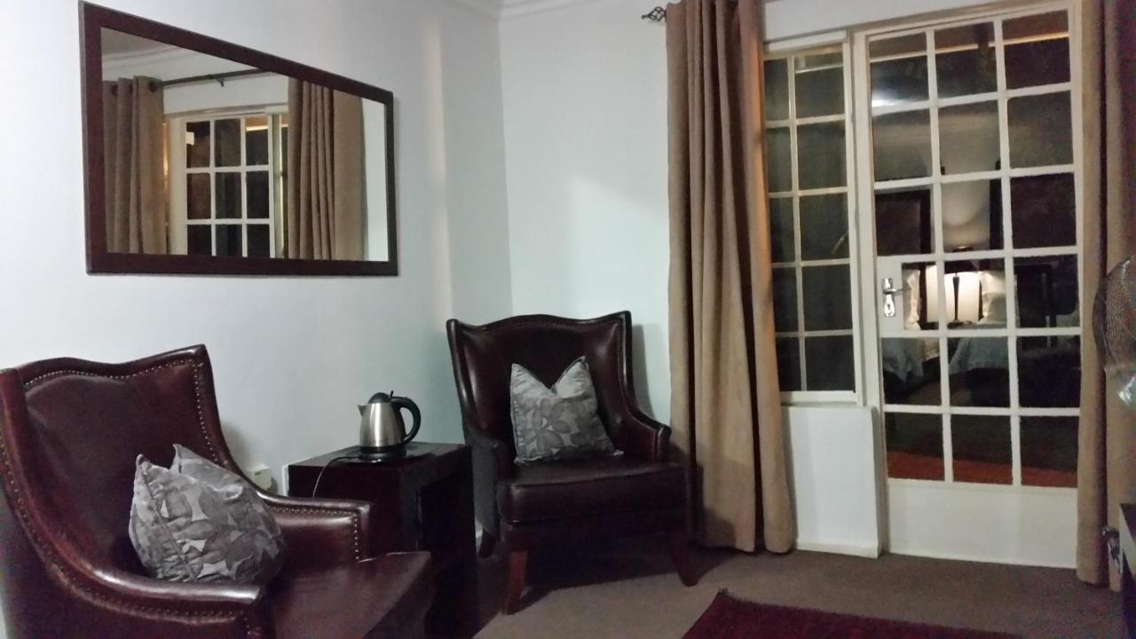 Rosebank Lodge Guesthouse By Claires Γιοχάνεσμπουργκ Εξωτερικό φωτογραφία